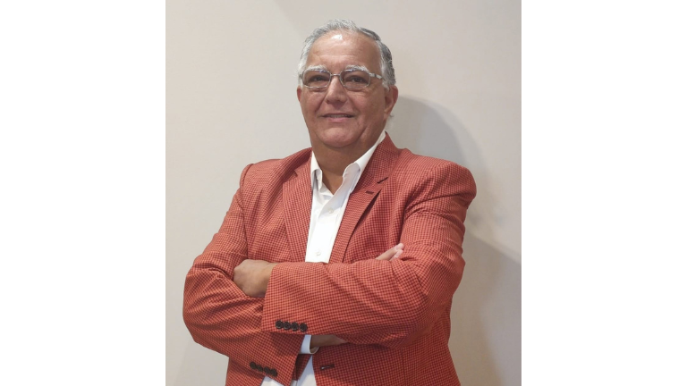 JORGE FURTADO -
Rematador
Matrícula N.º 6398